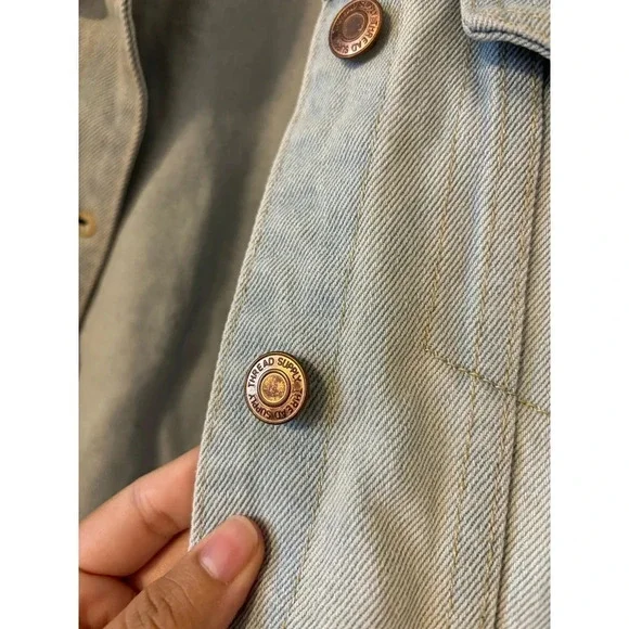 THREAD & SUPPLY Lightwash Distressed Denim
Jacket sz small - Picture 11 of 11